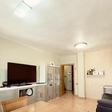 Valencia Avenida Del Puerto Private Rooms Kültér fotó